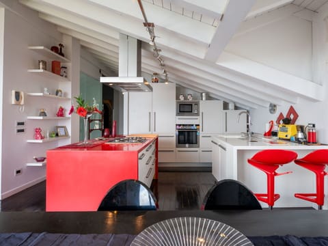 Swimming Pool, Resort, Composite Material, Recreation, Leisure, Shade, Vacation, Resort Town, Leisure Centre