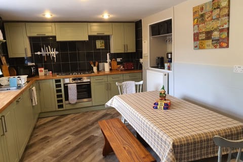 Kitchen / breakfast room