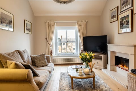 Topside Sitting Room - StayCotswold