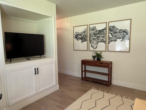 Bedroom 1: *Smart TV *En suite bathroom *Closet with extra pillows & blanket