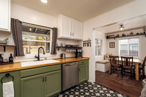 Coffee maker brews your cup of joe in no time, or set it the night before for a no-wait morning. The electric kettle heats water in a flash, perfect for the tea lovers in your group.