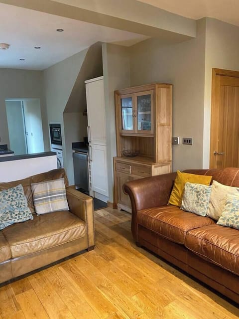 82ce7391 7609 4263 9c50 06ec0f057147