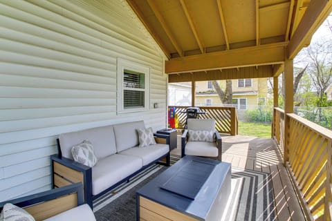 Deck | Single-Story Home