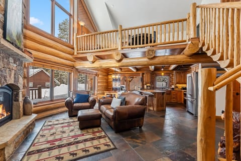 Living room 1: Main floor, gas fireplace,  lounge seating