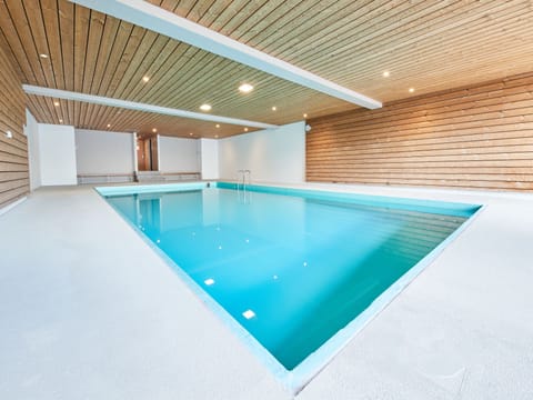 Pool Indoor