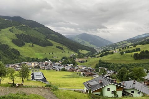 Surroundings [summer] (1-5 km)