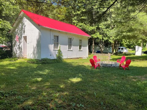 Bluecreek Schoolhouse
