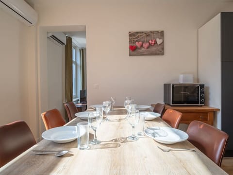 Shrub, Cottage, Garden, Landscaping, Lawn, Yard, Estate, Hacienda, Farmhouse, Villa