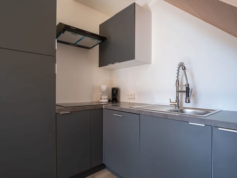 Shrub, Cottage, Garden, Landscaping, Lawn, Yard, Estate, Hacienda, Farmhouse, Villa