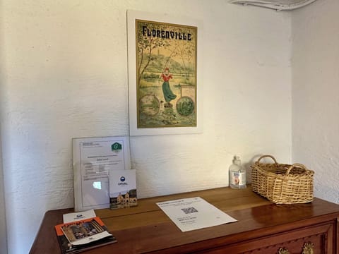 Entrance / Reception