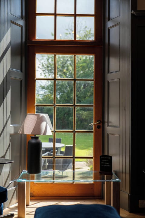 13 Racecourse Road - LR-18