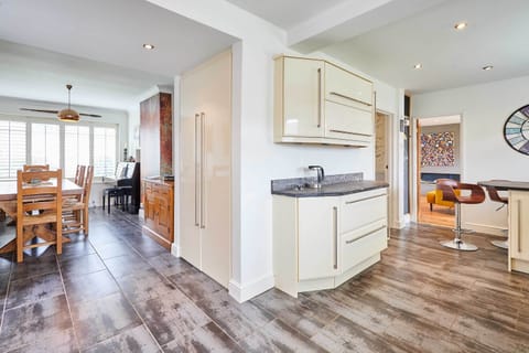 Nyumbani, Saltburn-by-the-Sea - Host & Stay