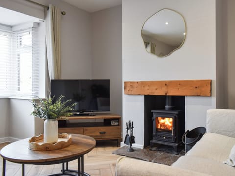 Living area | Mount Crescent, Bridlington