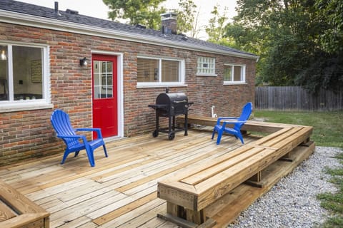 [Deck] - Weber Master-Touch 22" Charcoal Grill.