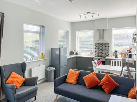 Open plan living space | Halo Apartment, Rawcliffe, near York