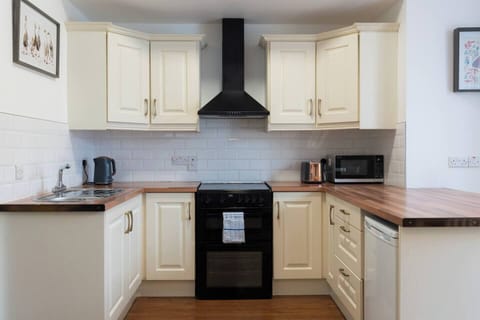 651cb76e-4220-4966-be63-9299d30ad7e0