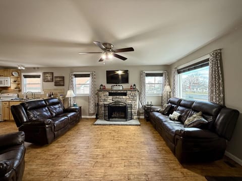Living room - great seating spaces!