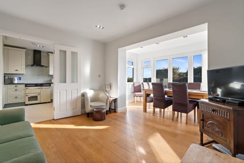 Snug living space - Dining Room at 7 Porthilly View in Padstow