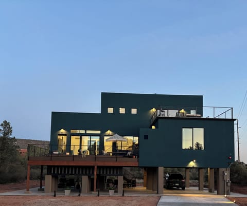Elevated house with elevated Red Rock Views awaits you Sedona, Arizona