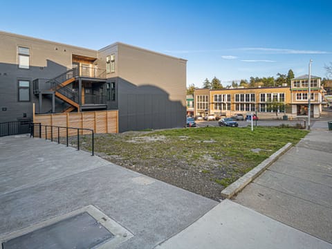 Entrance to Haven
*Stairs access the Haven units. 
*No elevator access