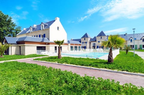 Welcome to your home away from home in beautiful Saint-Malo!