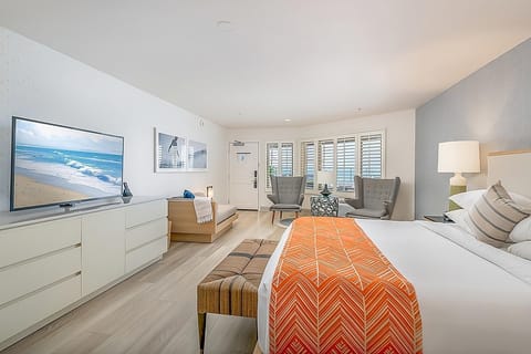 Unit with King size bed