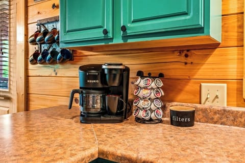 Kitchen Bliss: Brew your favorite coffee with ease in a charming, well-equipped space!