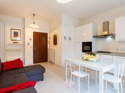 Furniture, Interior Design, Flooring, Floor, Wood, Ceiling, Room, Table, Apartment, Lighting