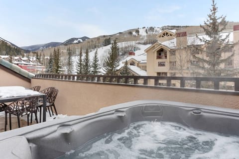 Private Hot Tub with Mountain Views