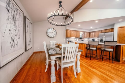 You will love the open dining,kitchen and living area.