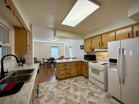 Kitchen with retro decorative accents
