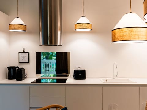 Residential Area, Shrub, Roof, Home, Cottage, Driveway, Estate, Siding, Landscaping, Yard