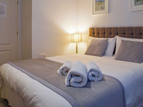 Double bedroom | Camelside, Wadebridge