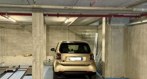 Our Parking space is 2.2m max - for a larger parking, please request!