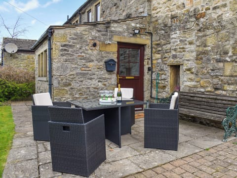 Terrace | Sunnyside Cottage, Grassington