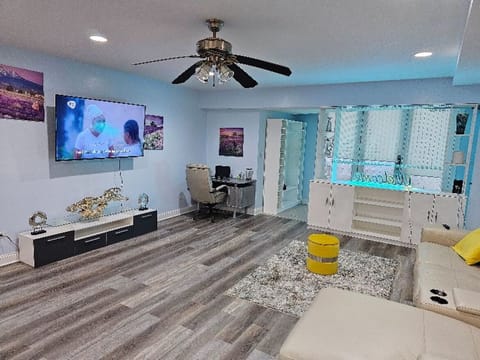 Living/Family Room 