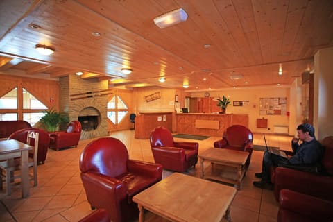 The welcoming lobby provides a lounge area for guests to relax.