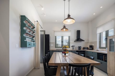 Dining table for 8 guests in the kitchen area
