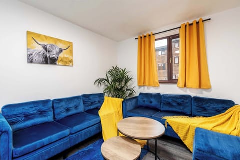 Cosy Living Area to unwind after a long day