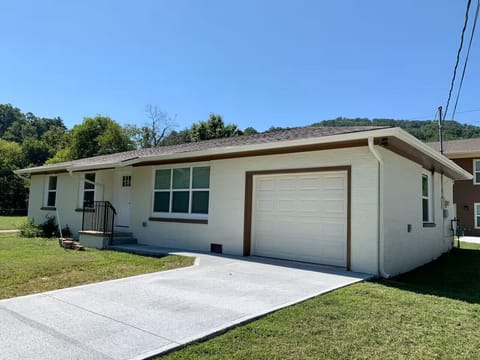 Exterior of 3 Bed | 2 Bath Home