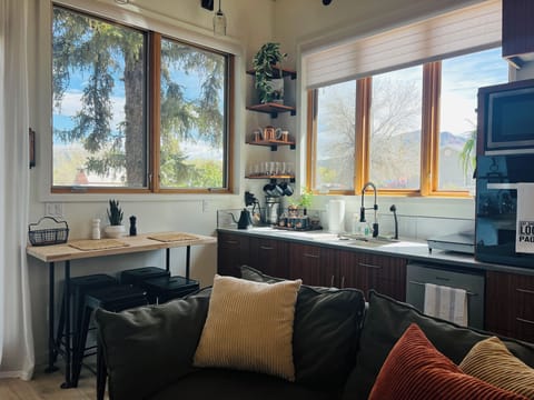 Fully equipped kitchen, scenic dining area, coffee/tea station + views