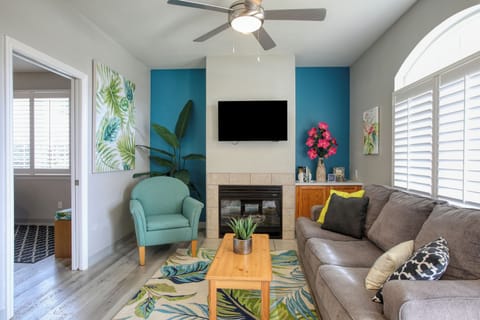 Kick back, relax, and soak up the tropical style.