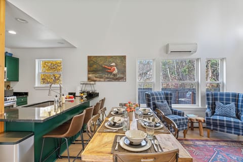 Kitchen Bar Seating for Four | Main Level