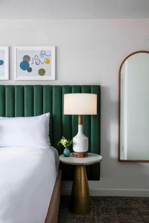 Unit with King bed. Exact unit will be assigned upon arrival. Views, colors, and decor may vary.