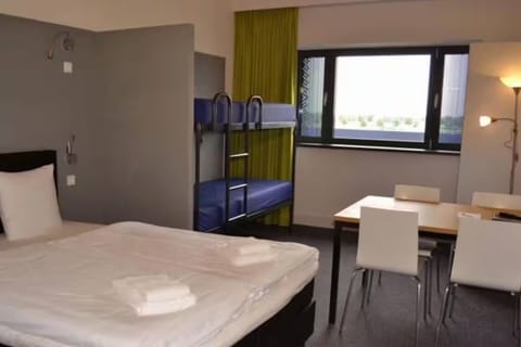 Unit wiht Twin size beds