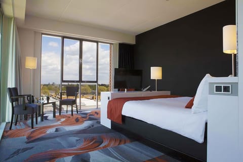 Unit with King size bed