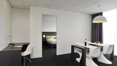 Unit with King size bed