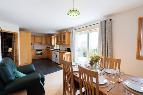 bce5723b-bcf9-4f87-9d8e-79306861aec4