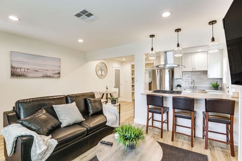 Chula Vista Vacation Rental | 2BR | 1BA | 790 Sq Ft | 2 Steps Required