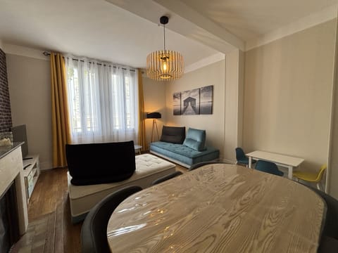 Lounge over looking the Palais